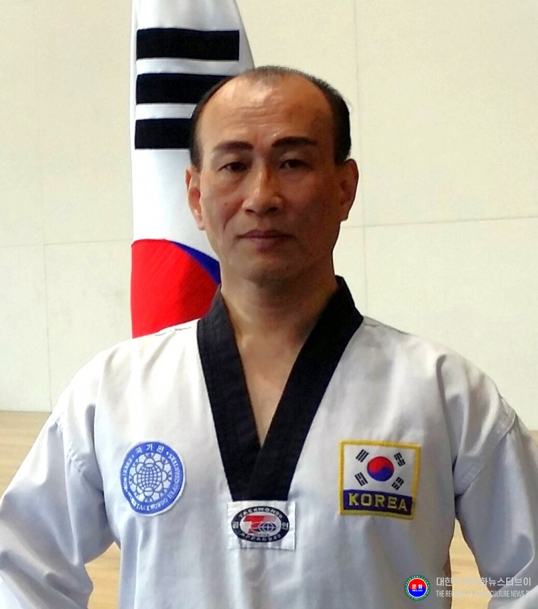 기사 2025.12.13.(토) 1-1 사진 1 김정록 총재 (도복 착용) .jpg