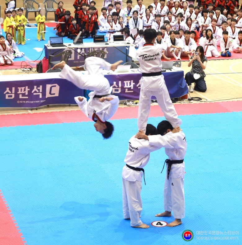 기사 2026.07.14.(화) 1-3 사진 3_2026년 6월 27일(토) 서울대학교 종합체육관(실내체육관)에서 개최한 제28회 관악구청장기 태권도경연대회 모습   .jpg