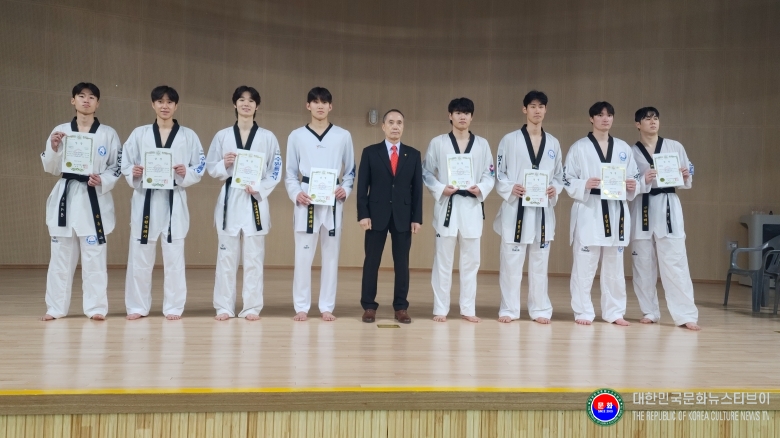 기사 2026.07.10.(금) 2-4 사진 4_경기도태권도협회_제107회 전국체육대회 태권도 경기도 대표 최종 선발전 입상자 시상식 사진.jpg