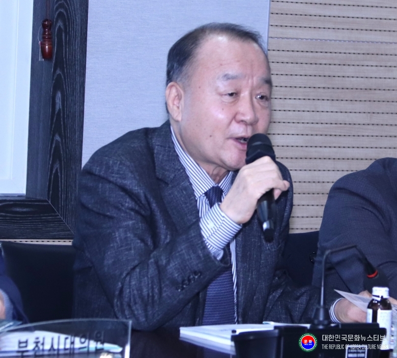 기사 2026.01.23.(금) 3-9 사진 9 2026년도 경기도태권도협회 정기 대의원총회에서 재단법인 GTAF 이영선 상임이사가 사업설명회를 하고 있는 모습 .JPG