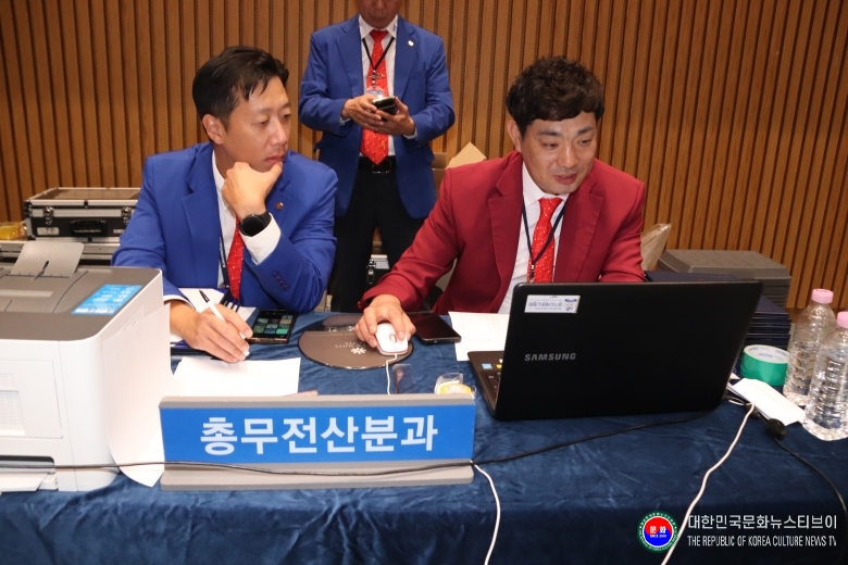 기사 2026.09.12.(토) 1-10-1 사진 10_김정록 수석 주필_제377회 경기도 생활체육대축전 2026 가평_태권도 경기 경기도태권도협회 임원진 모습_.JPG