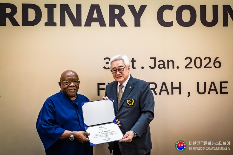 기사 2026.02.03.(화) 4-1 사진 1._시톨레 부총재 와 조정원 총재.jpg