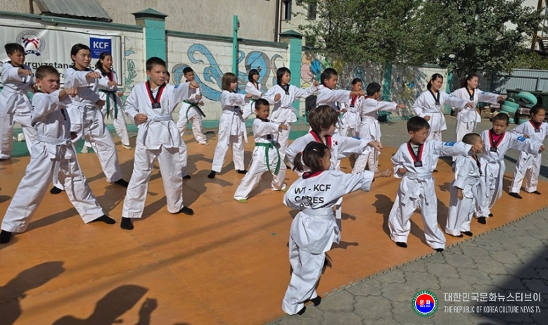 기사 2025.10.02.(목) 1-3 사진 3_Opening Ceremony Held in Bishkek for 2025 WT-KCF Kyrgyzstan Cares Program   .JPG